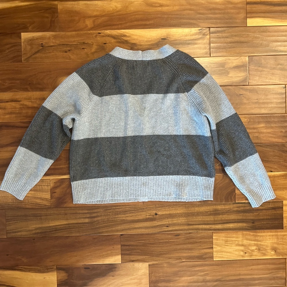 Old Navy Gray Shaker-Stitch Cardigan Sweater size XL - Picture 4 of 5